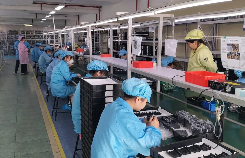 Assembly work pictured by Tianjin Lookout, the REVASRI manufacturer